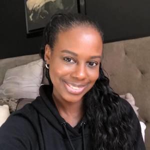 Meet your Posher, Chanel